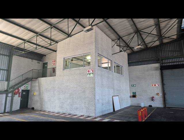3,660M² WAREHOUSE TO LET IN WHITE RIVER INDUSTRIAL
